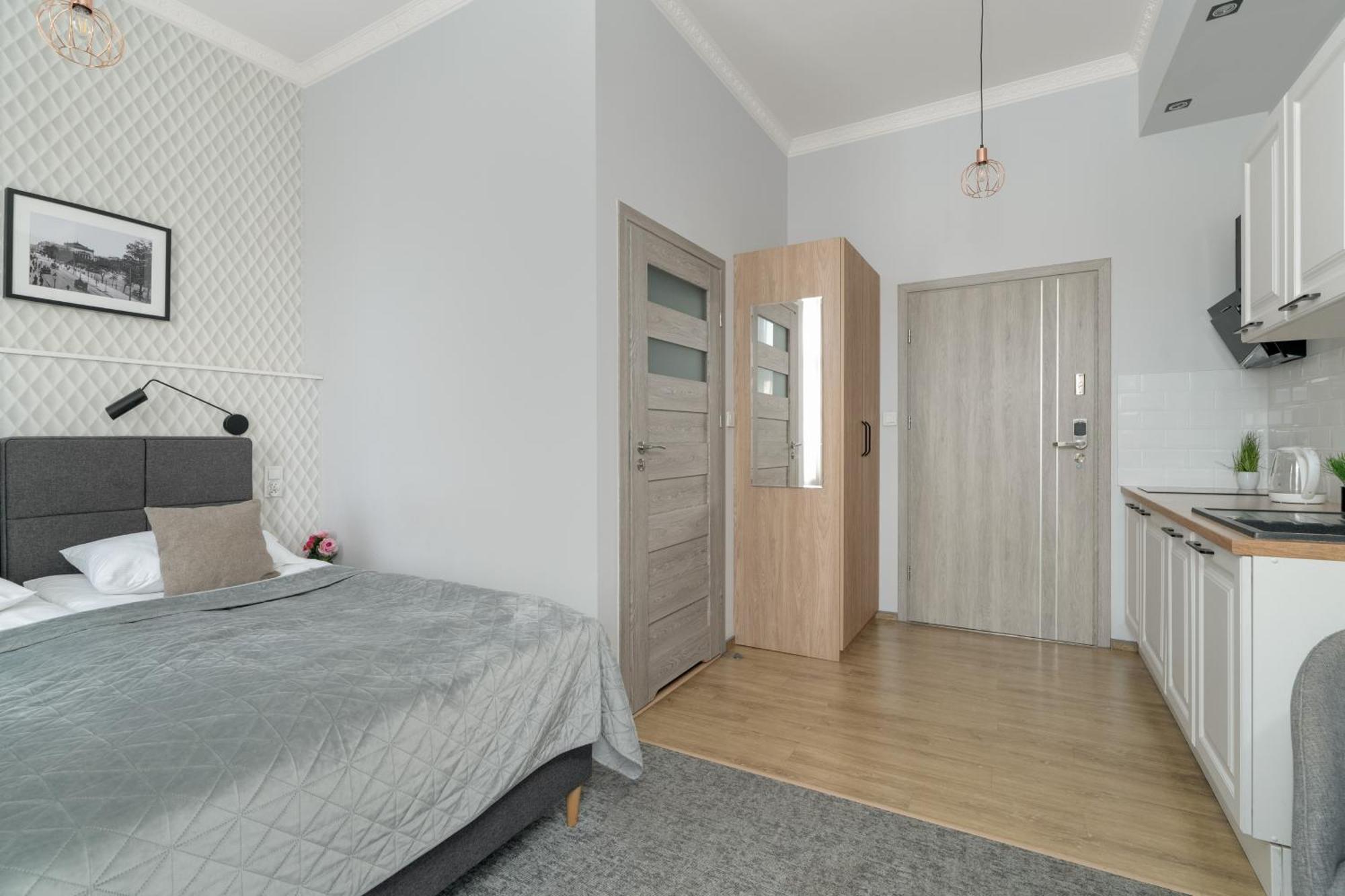 Przytulne Studia Very Berry W Poznaniu Blisko Parku By Noclegi Renters Εξωτερικό φωτογραφία