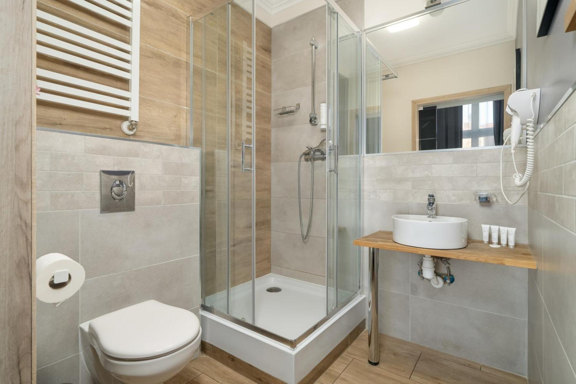 Przytulne Studia Very Berry W Poznaniu Blisko Parku By Noclegi Renters Εξωτερικό φωτογραφία